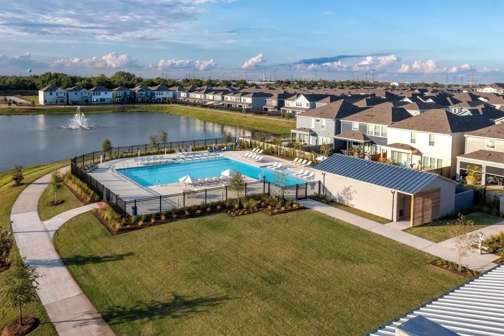 639 Salt Marsh Trail Kemah, TX 77565