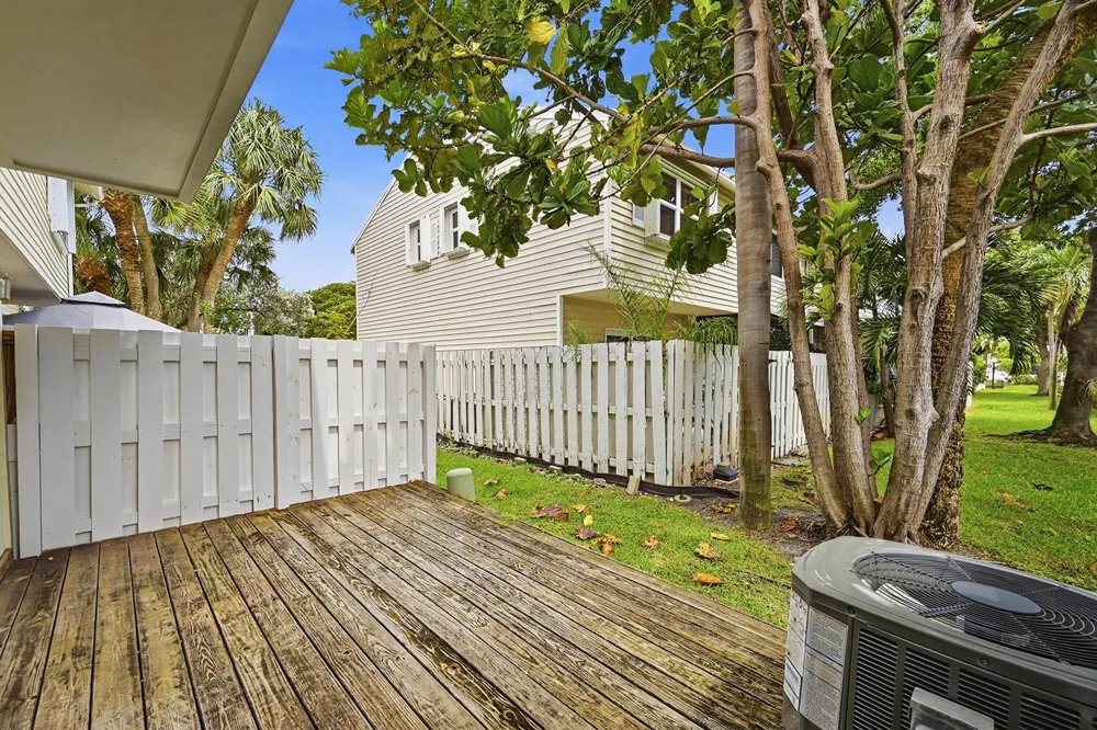 2627 NE 15th Street Pompano Beach, FL 33062