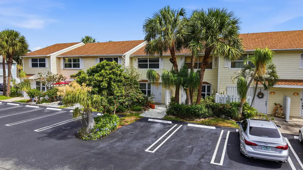 2627 NE 15th Street Pompano Beach, FL 33062