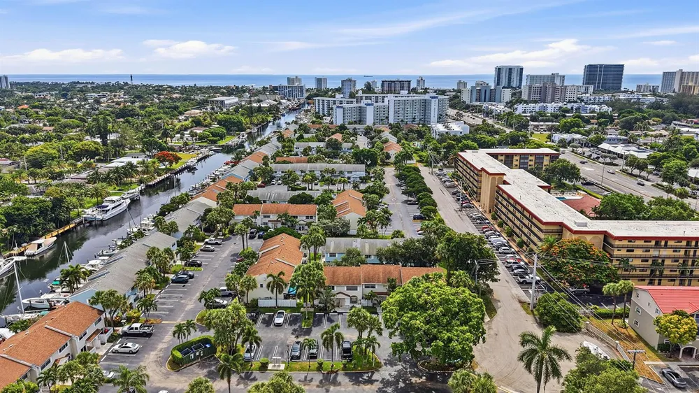 2627 NE 15th Street Pompano Beach, FL 33062