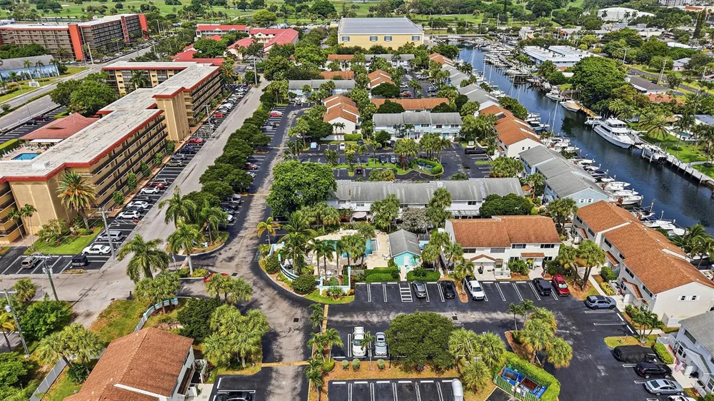 2627 NE 15th Street Pompano Beach, FL 33062