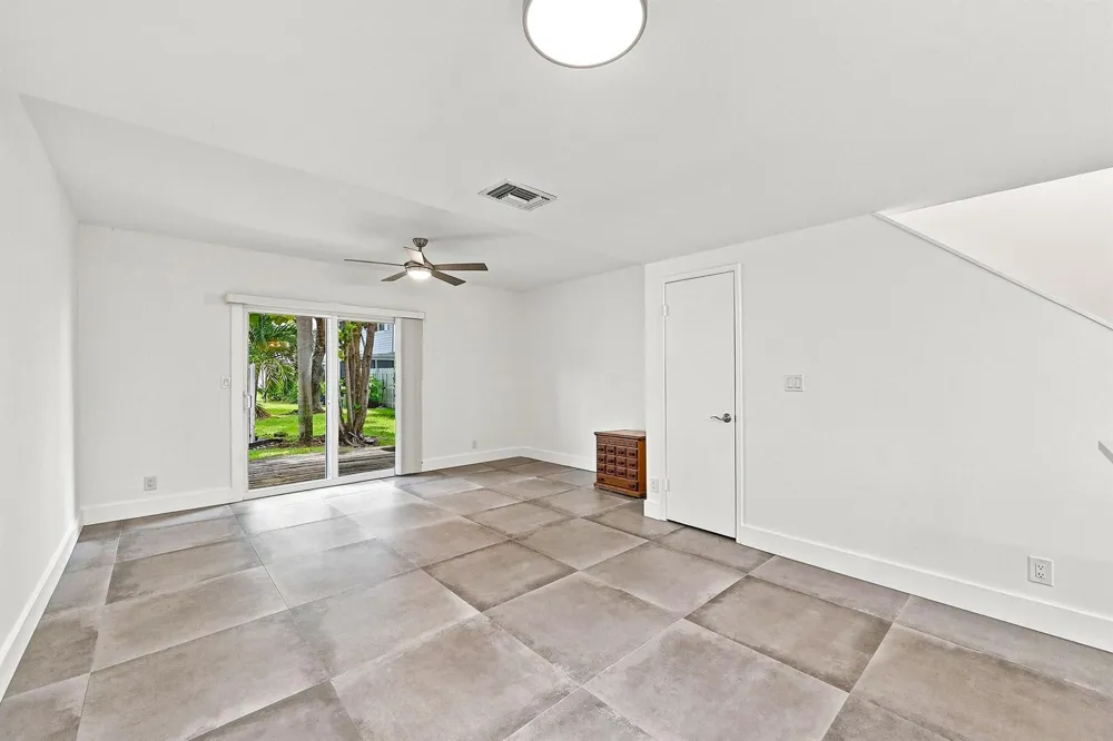2627 NE 15th Street Pompano Beach, FL 33062