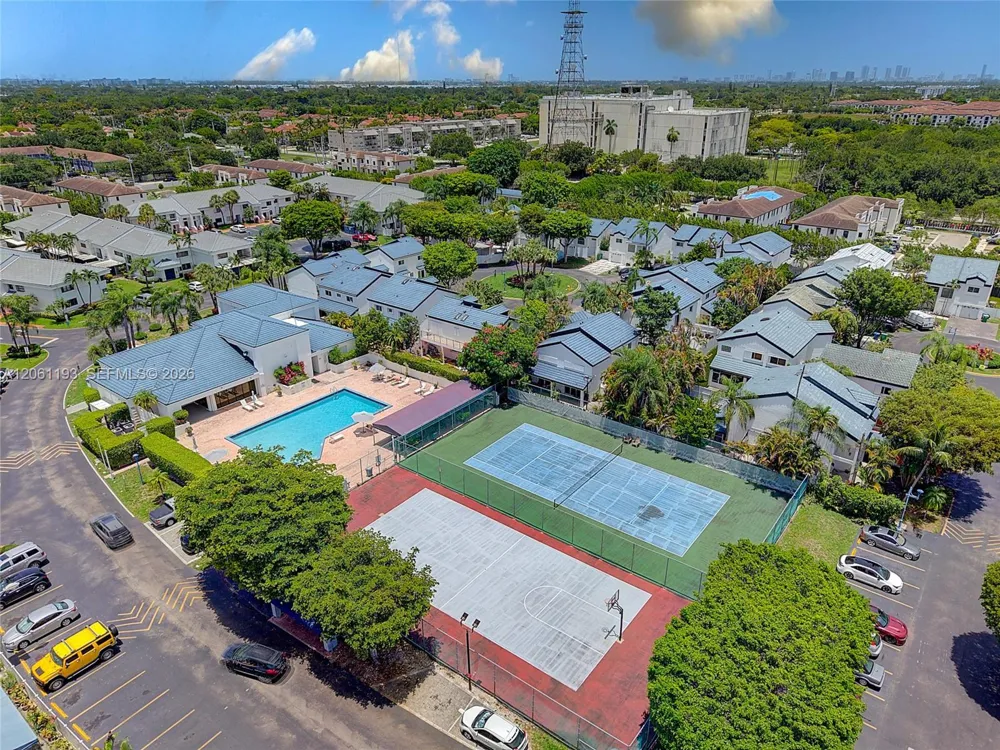 21221 NE 3rd Ct Miami, FL 33179