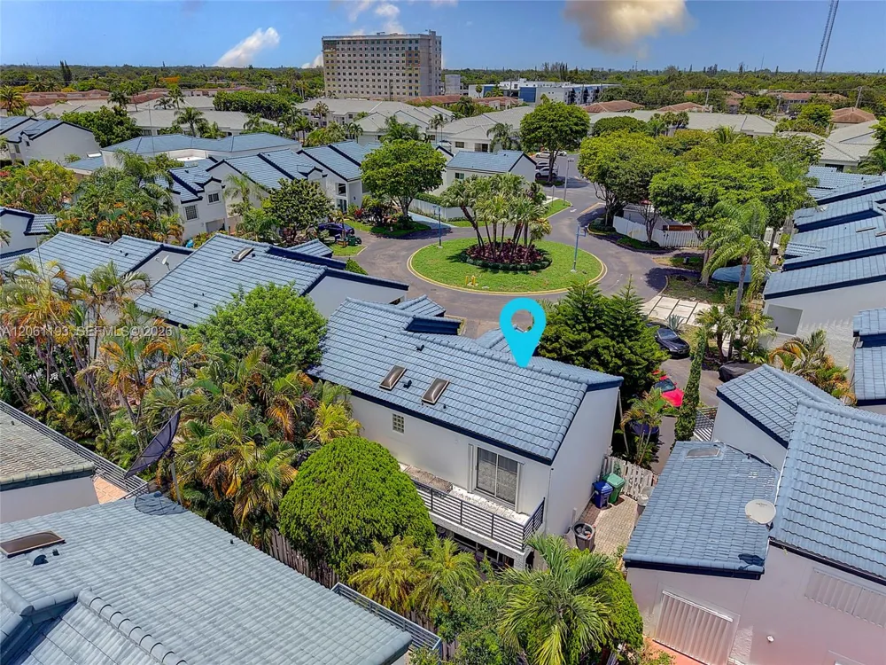 21221 NE 3rd Ct Miami, FL 33179