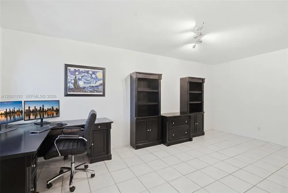 21221 NE 3rd Ct Miami, FL 33179
