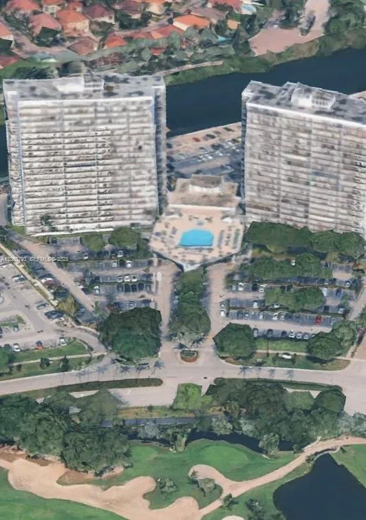 3701 Country Club Dr #2205 Aventura, FL 33180
