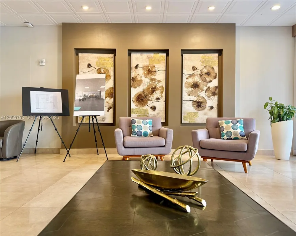 3701 Country Club Dr #2205 Aventura, FL 33180