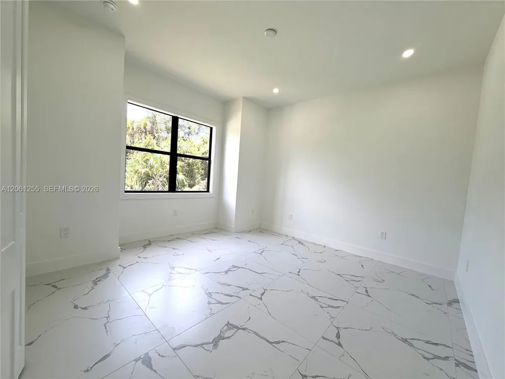 3257 Desoto Blvd S Naples, FL 34117