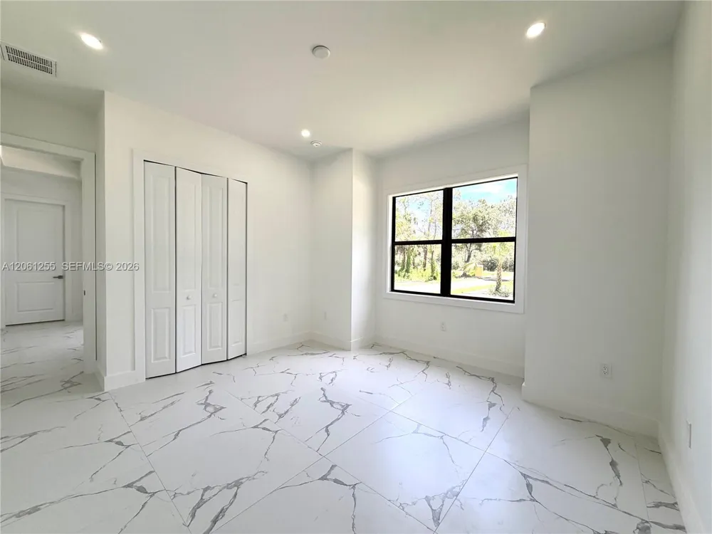 3257 Desoto Blvd S Naples, FL 34117