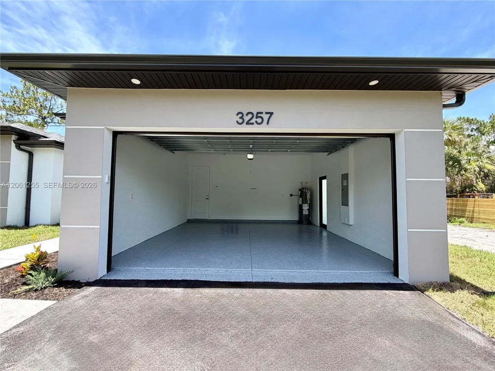 3257 Desoto Blvd S Naples, FL 34117