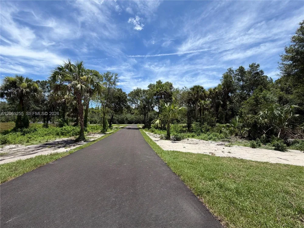 3257 Desoto Blvd S Naples, FL 34117