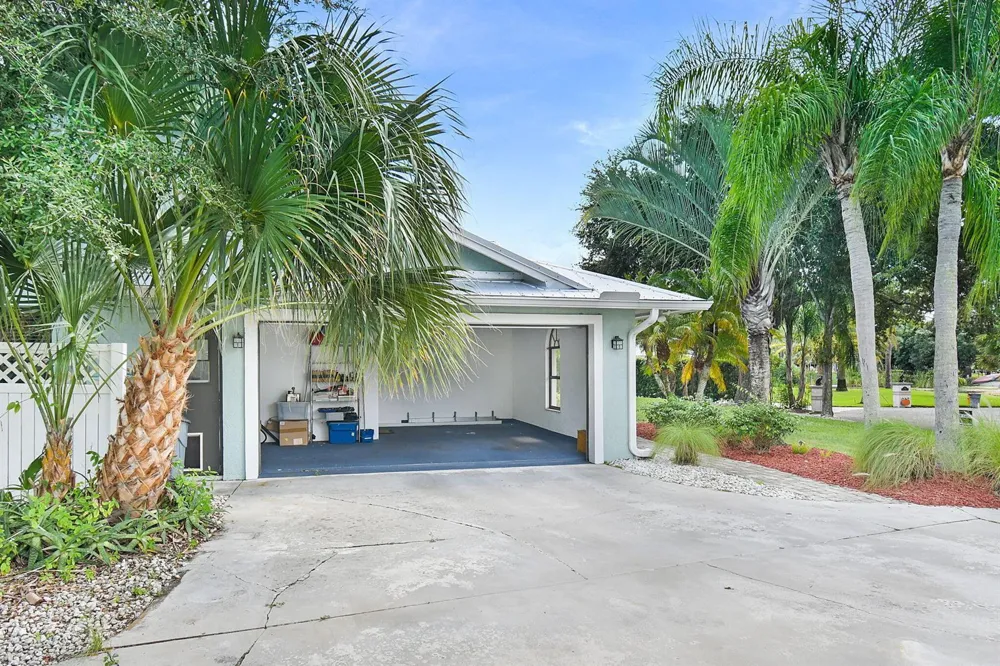1225 SW Magnolia Bluff Drive Palm City, FL 34990