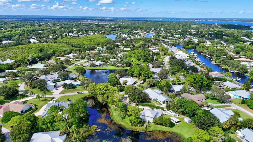1225 SW Magnolia Bluff Drive Palm City, FL 34990