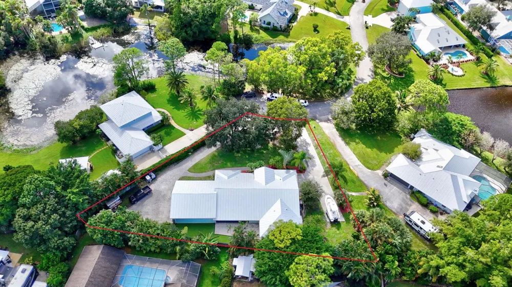 1225 SW Magnolia Bluff Drive Palm City, FL 34990