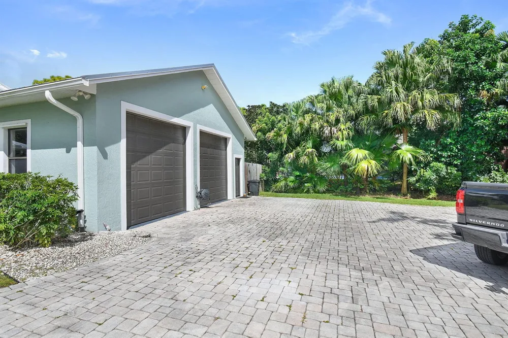 1225 SW Magnolia Bluff Drive Palm City, FL 34990