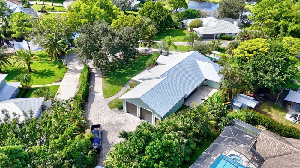 1225 SW Magnolia Bluff Drive Palm City, FL 34990