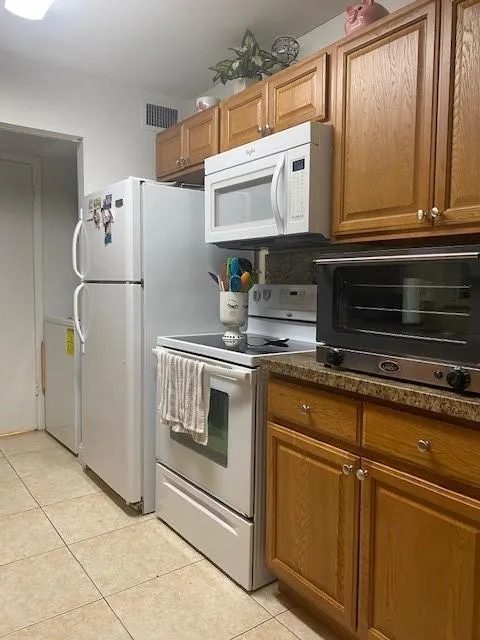 4096 PINE ISLAND ROAD #2110 Sunrise, FL 33351