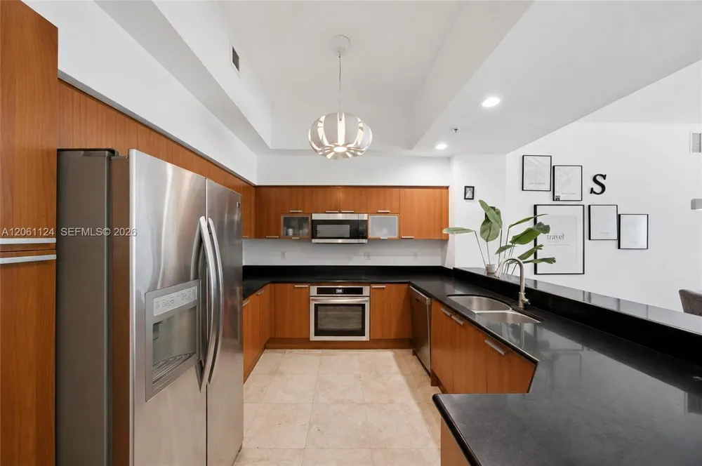 15051 Royal Oaks Ln #102 North Miami, FL 33181