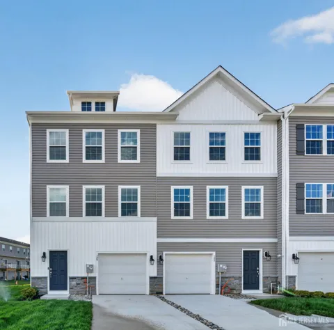 120 Essex Drive