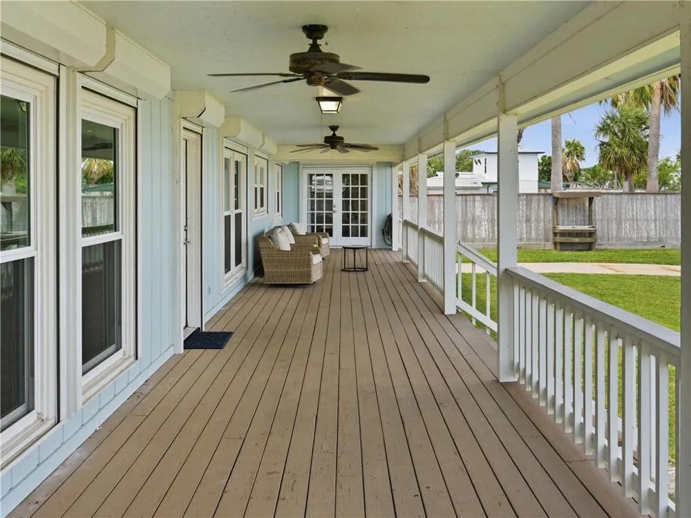 3633 Copano Drive Rockport, TX 78382