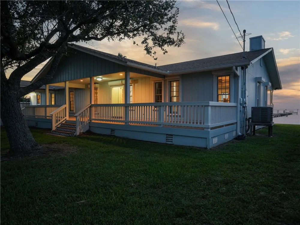 3633 Copano Drive Rockport, TX 78382
