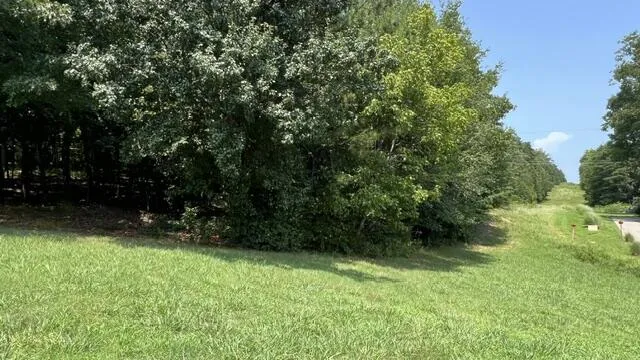 521 NW Benjamin Circle Cleveland, TN 37312