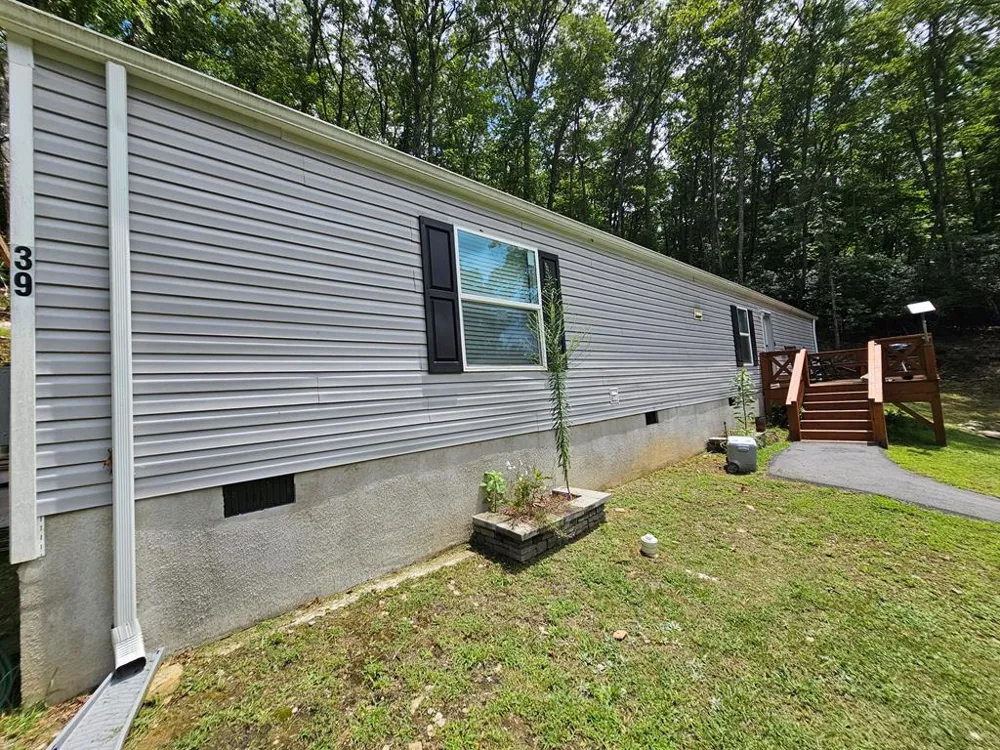 Boulder Court Franklin, NC 28734