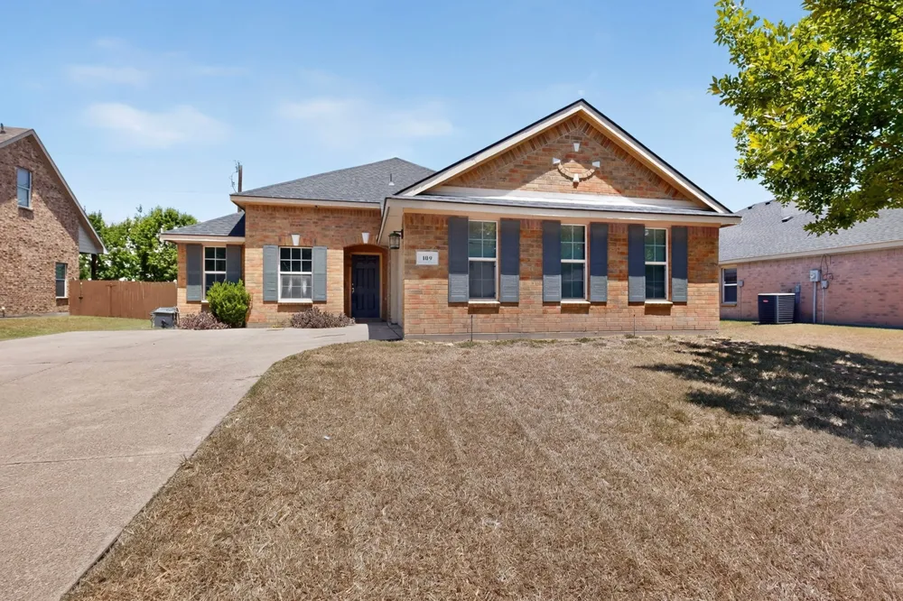 109 Harvest Hill Lane Red Oak, TX 75154