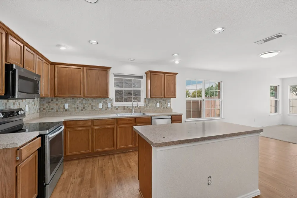 109 Harvest Hill Lane Red Oak, TX 75154
