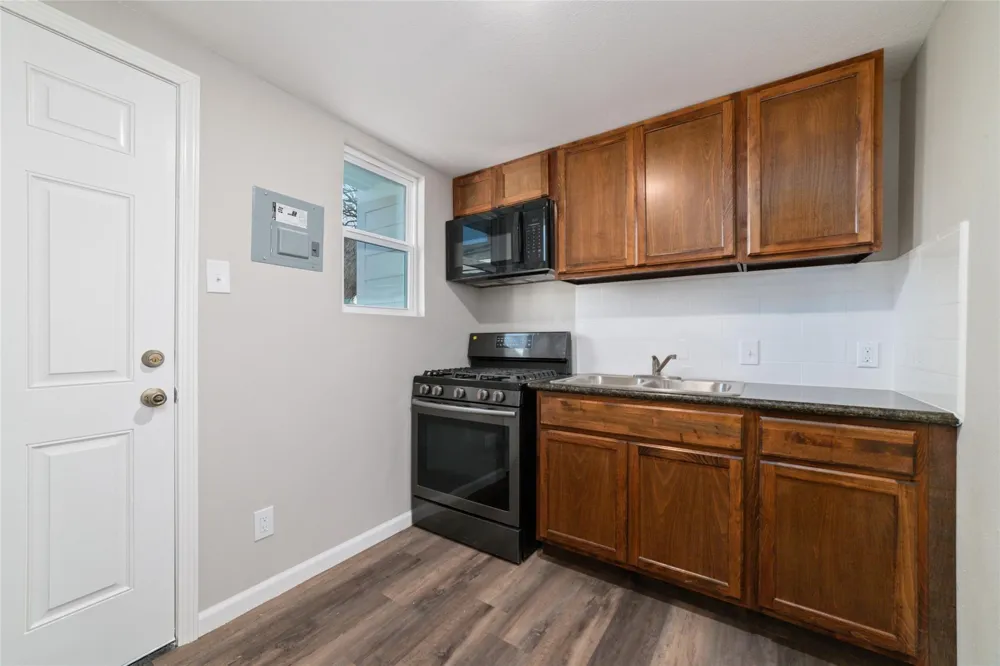 800 E Adoue Street #1/2 Baytown, TX 77520