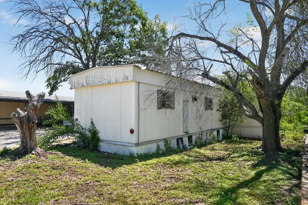 117 Broken Arrow Street Brackettville, TX 78832