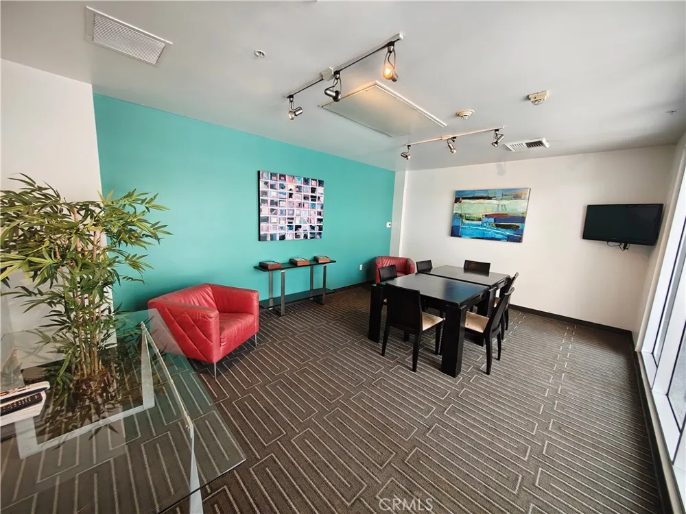 630 W 6th Street #506 Los Angeles, CA 90017