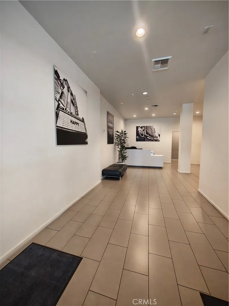 630 W 6th Street #506 Los Angeles, CA 90017