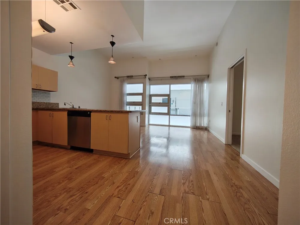 630 W 6th Street #506 Los Angeles, CA 90017