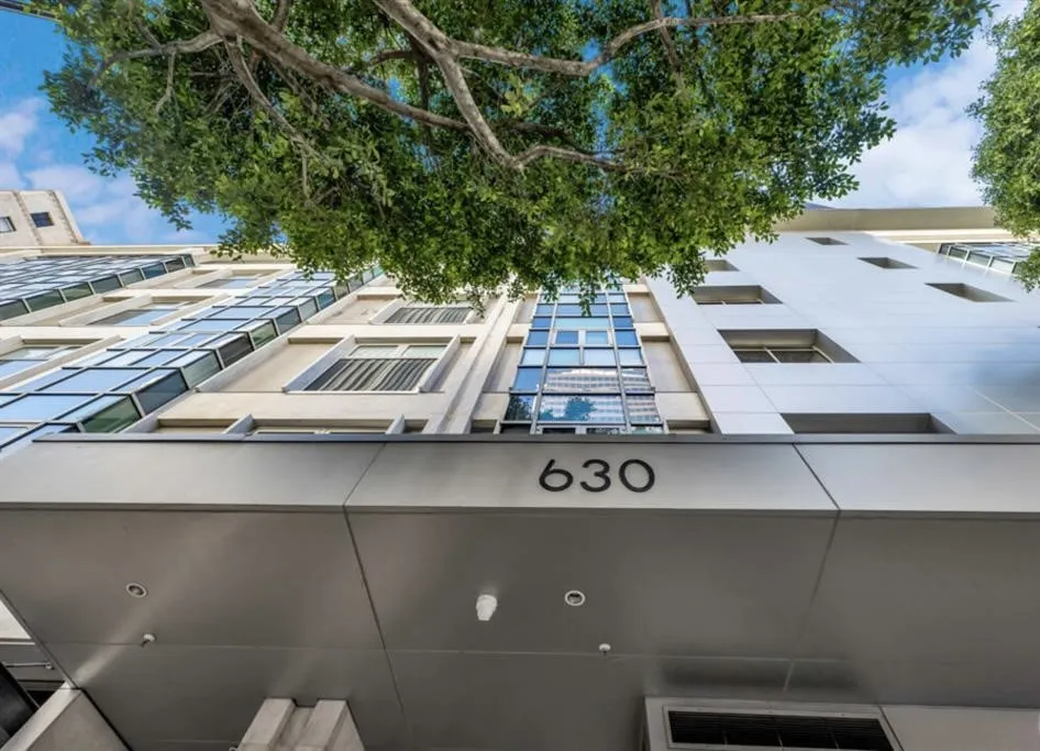 630 W 6th Street #506 Los Angeles, CA 90017