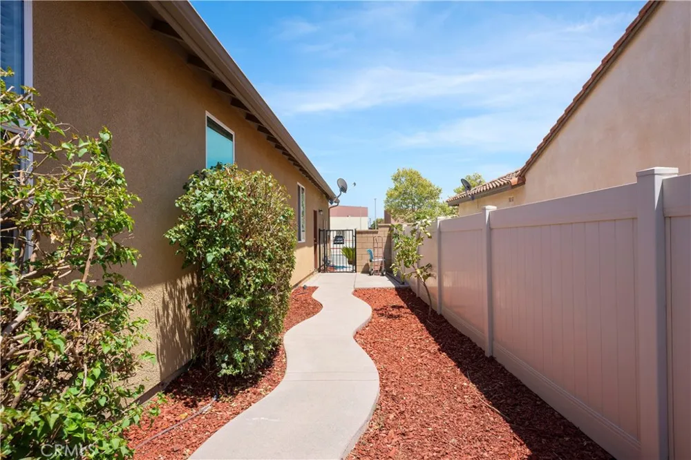 6727 Carnelian Street Jurupa Valley, CA 91752