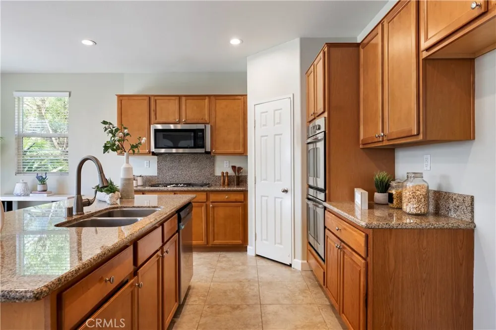 6727 Carnelian Street Jurupa Valley, CA 91752