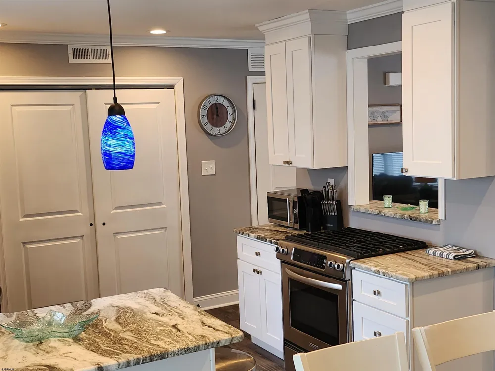 329 Sea Shell Ln Brigantine, NJ 08203