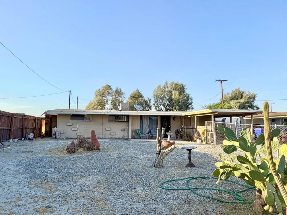 67070 San Mateo Cathedral City, CA 92234