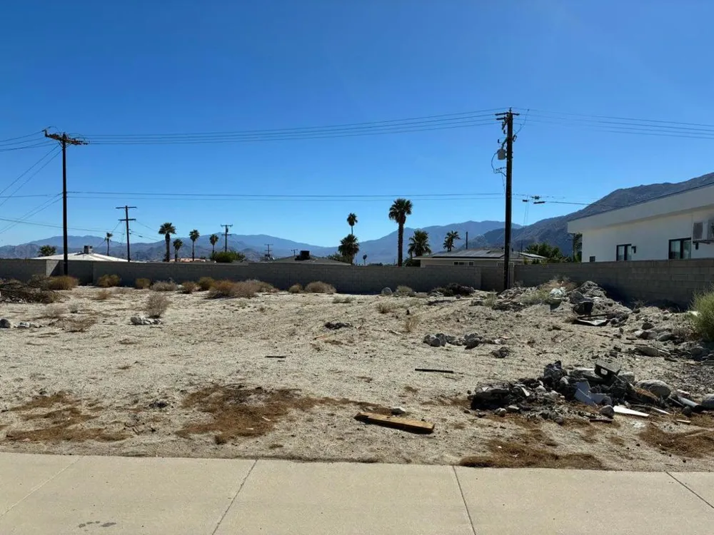 Tramview Road Palm Springs, CA 92262