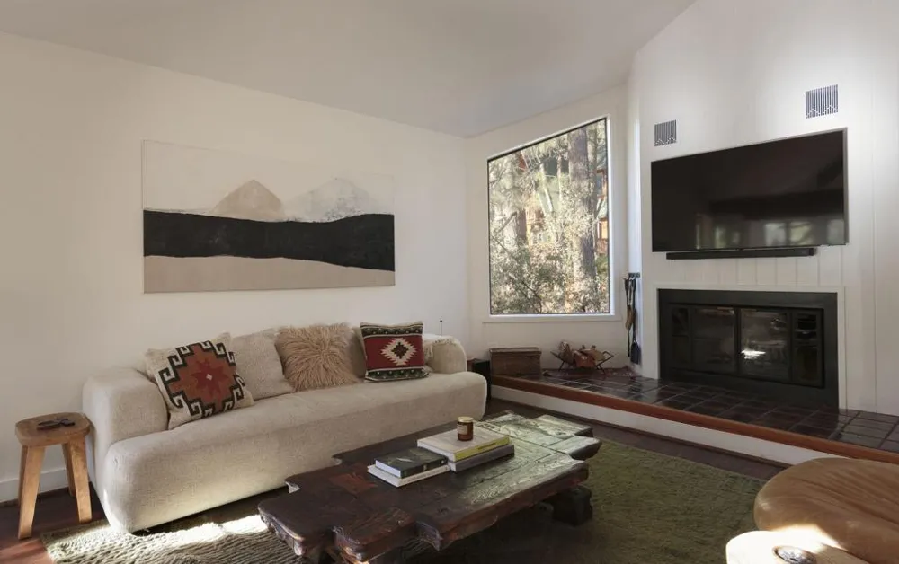 55100 Pine Crest Drive Idyllwild, CA 92549