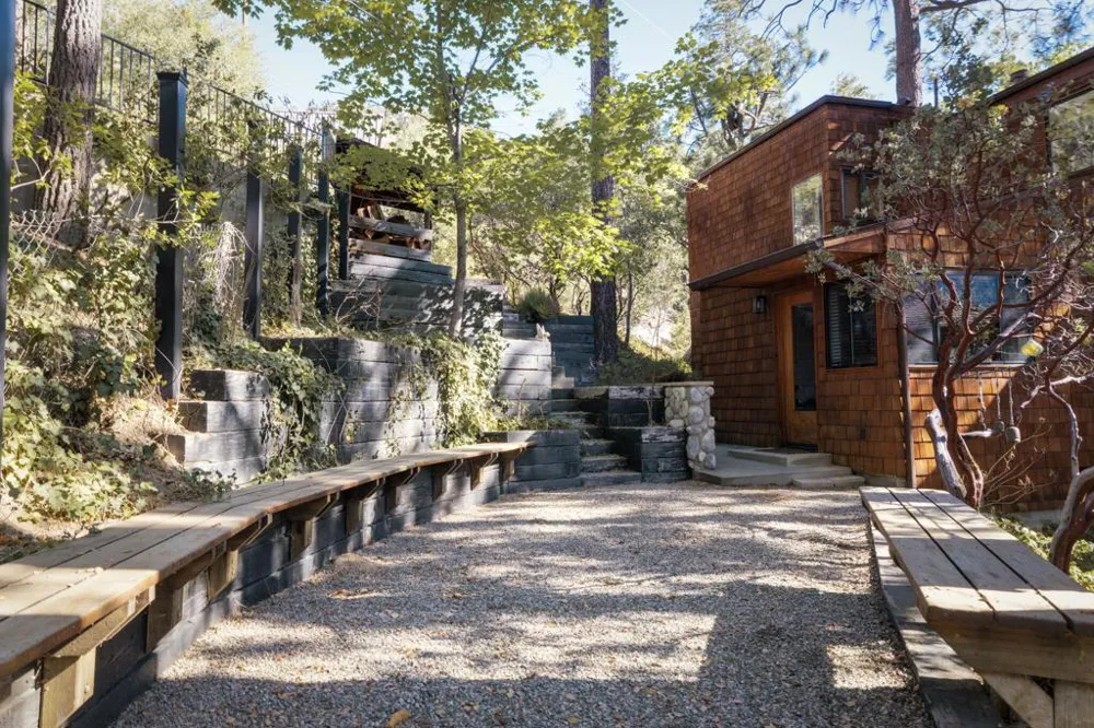 55100 Pine Crest Drive Idyllwild, CA 92549