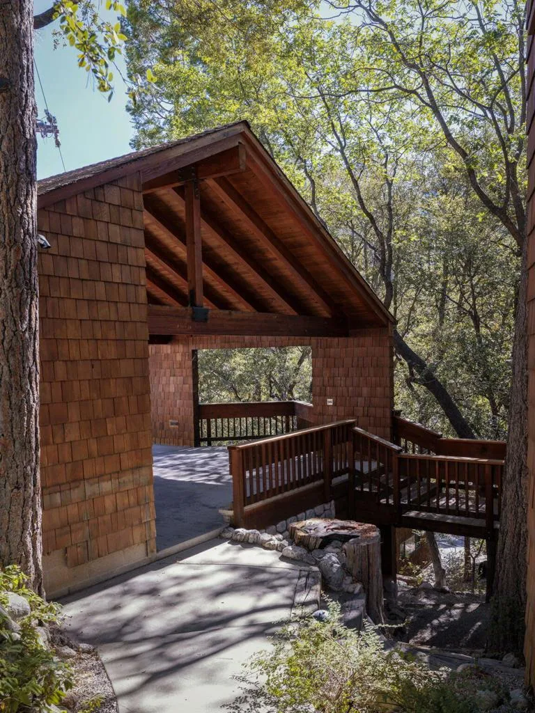 55100 Pine Crest Drive Idyllwild, CA 92549