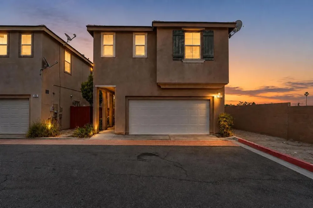 277 Bloomington Avenue #207 Rialto, CA 92376