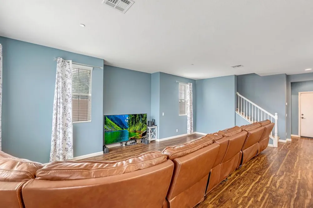 277 Bloomington Avenue #207 Rialto, CA 92376