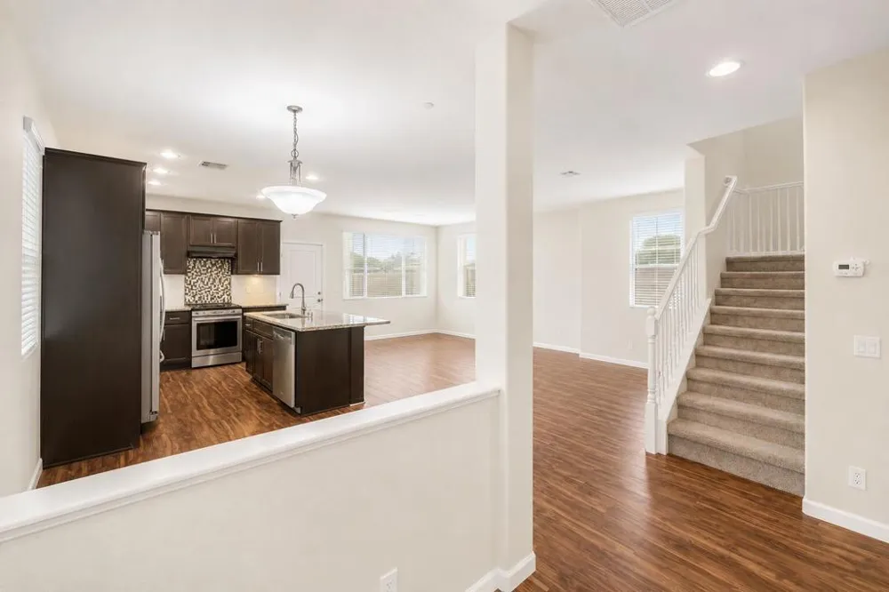 277 Bloomington Avenue #207 Rialto, CA 92376
