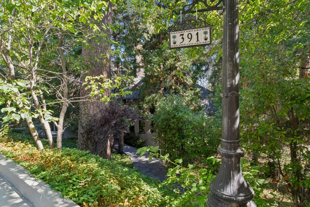 391 Cedar Ridge Drive Lake Arrowhead, CA 92352