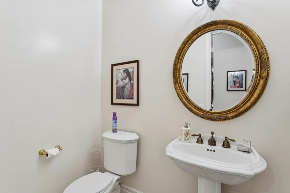 391 Cedar Ridge Drive Lake Arrowhead, CA 92352