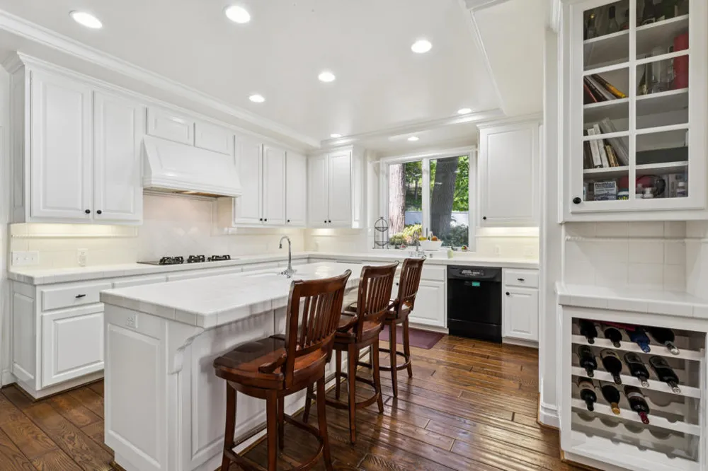 391 Cedar Ridge Drive Lake Arrowhead, CA 92352