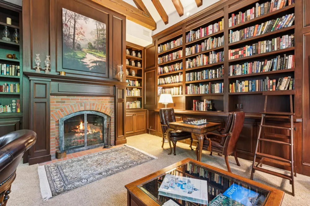 391 Cedar Ridge Drive Lake Arrowhead, CA 92352